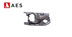 VOLVO 61XC4018085L - SOPORTE DE FARO ANTINIEBLA IZQUIERDO