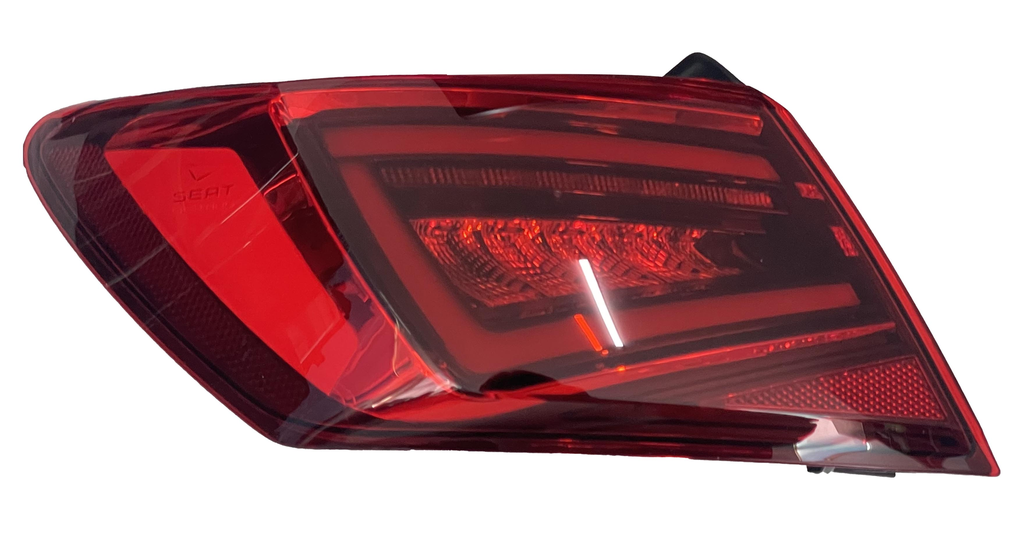 PILOTO TRASERO DERECHO EXTERIOR SEAT LEON 2017 EOM: 5F0945207/8F
