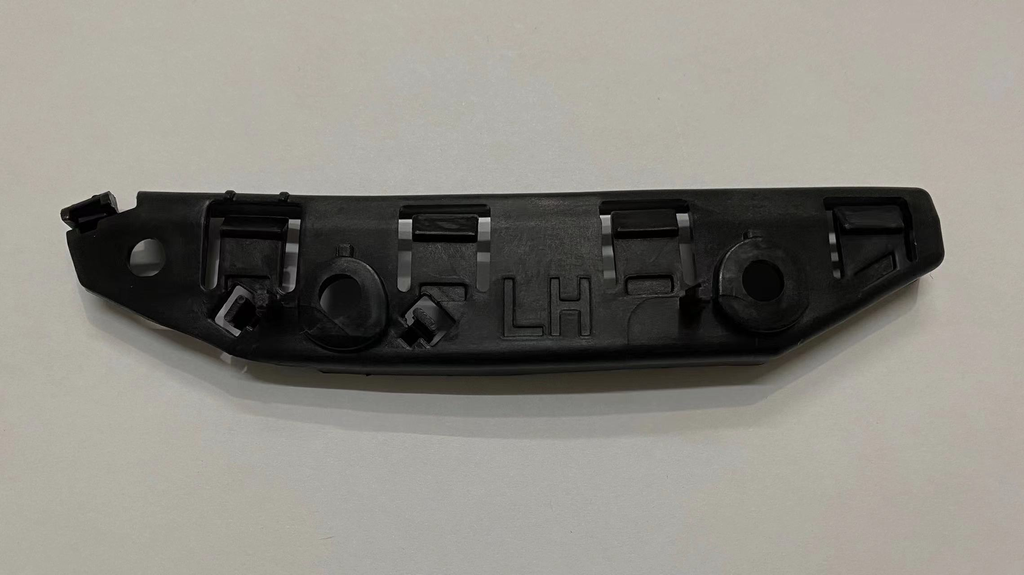 [AES31-M3-012BL] SOPORTE LATERAL PARAGOLPES (L) 1084181-00-E