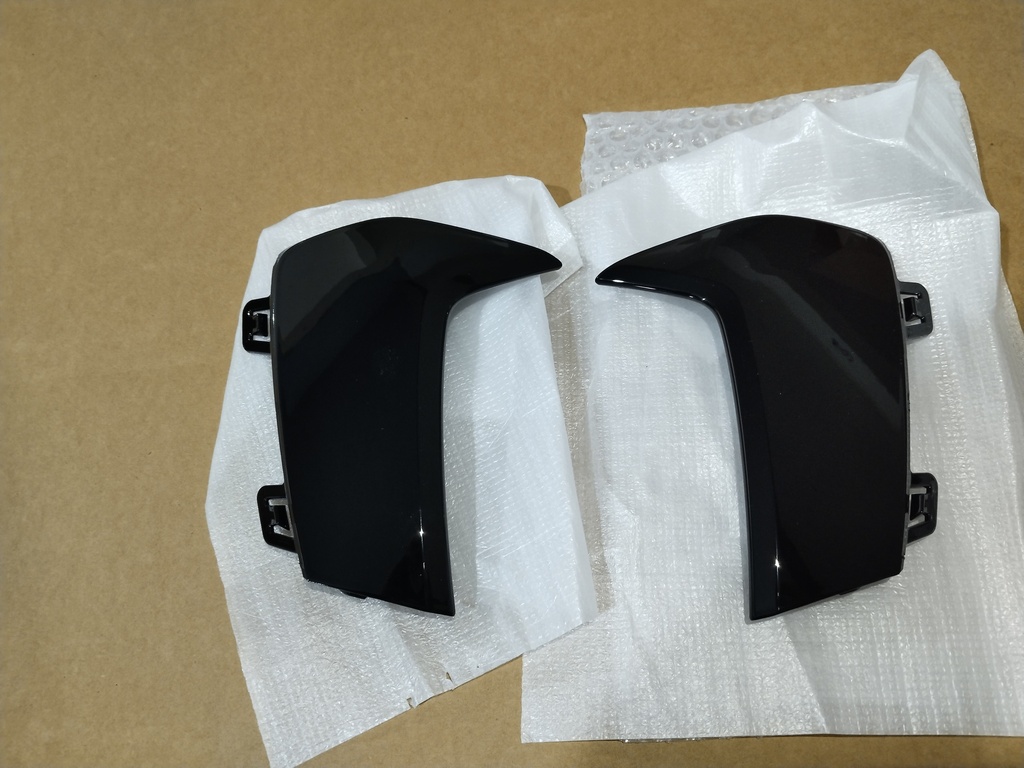 A3 21 front bumper spoiler/S-line/ BLACK GLOSSY /  8Y0 807 110 AT94 