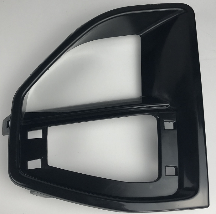 Cubierta entrada de aire DER  para BMW X5 G05 (OEM  51118074270). Original  5111-8074-270