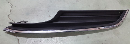 [5G0854661 2RYP] FOG LAMP LOWER STRIP 5G0854661RYP 5G0854661/2RYP